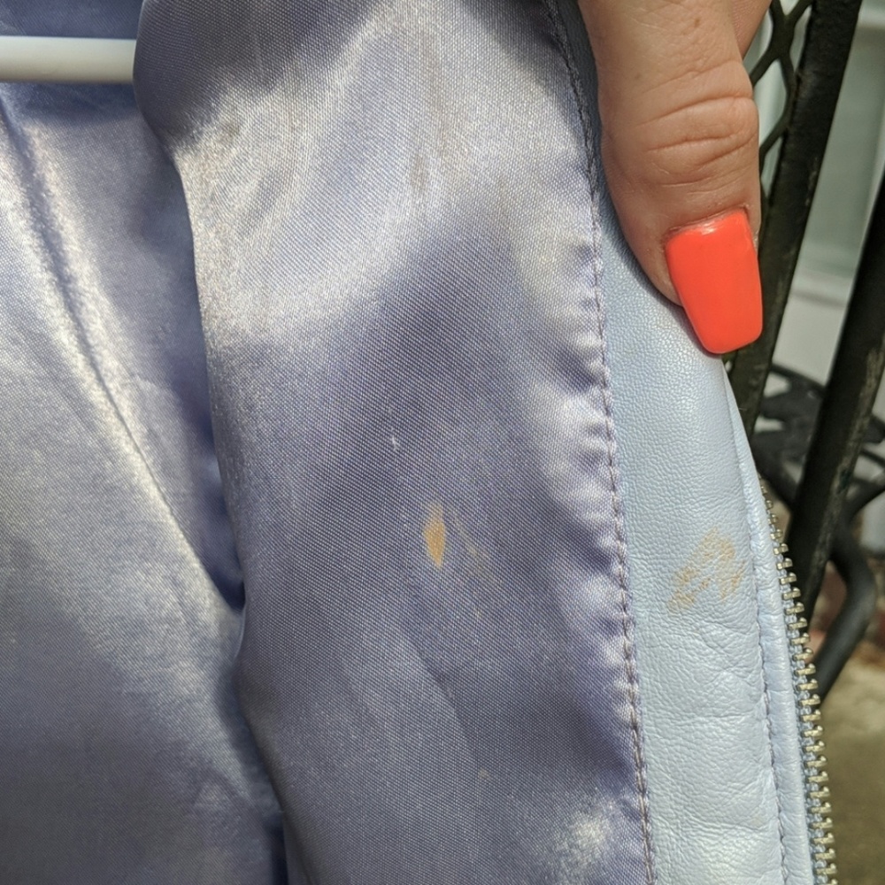 Vest - Picture 3 of 3